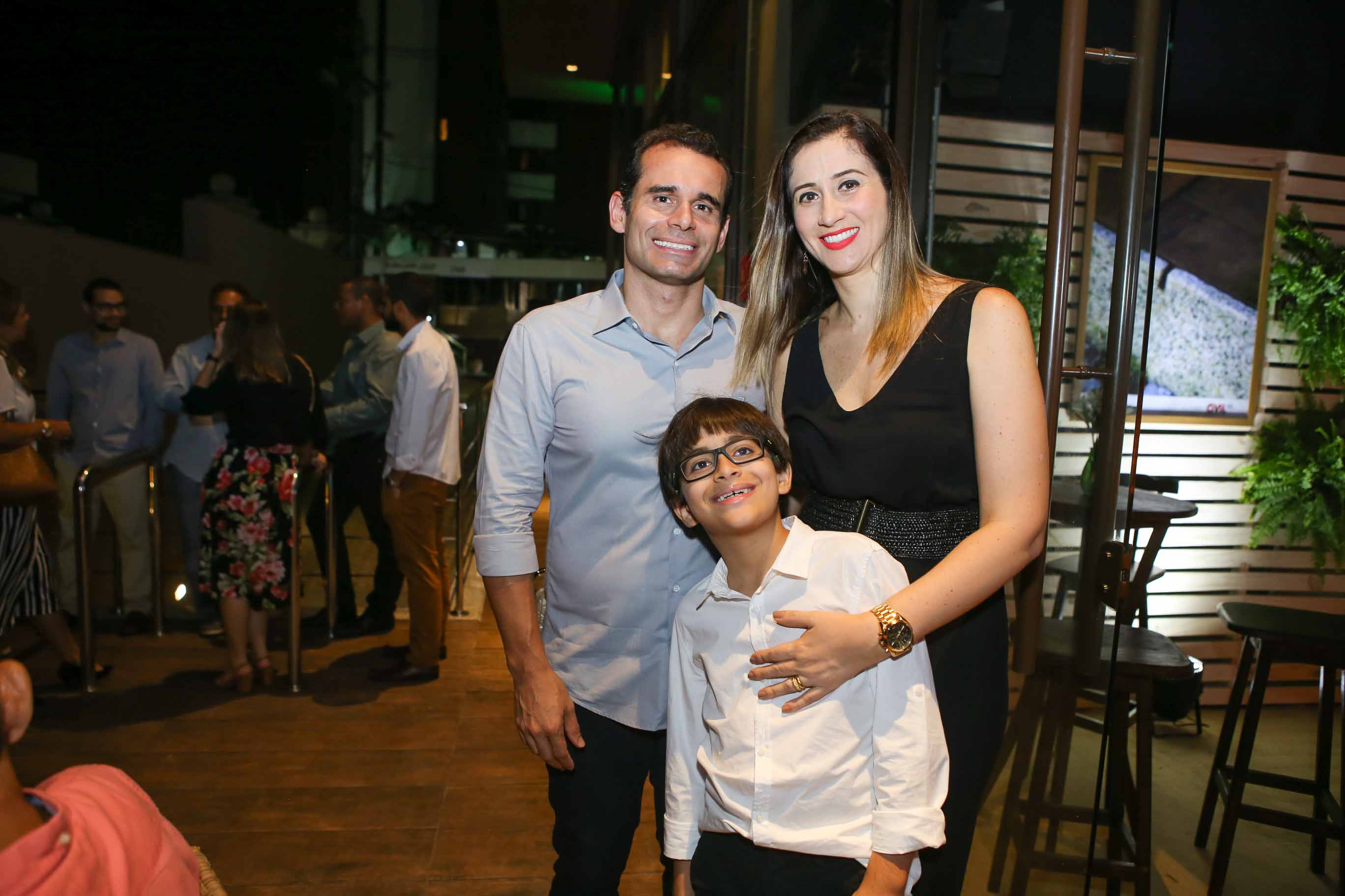  Armando Neto, Paula Abreu e Arthur Abreu                         